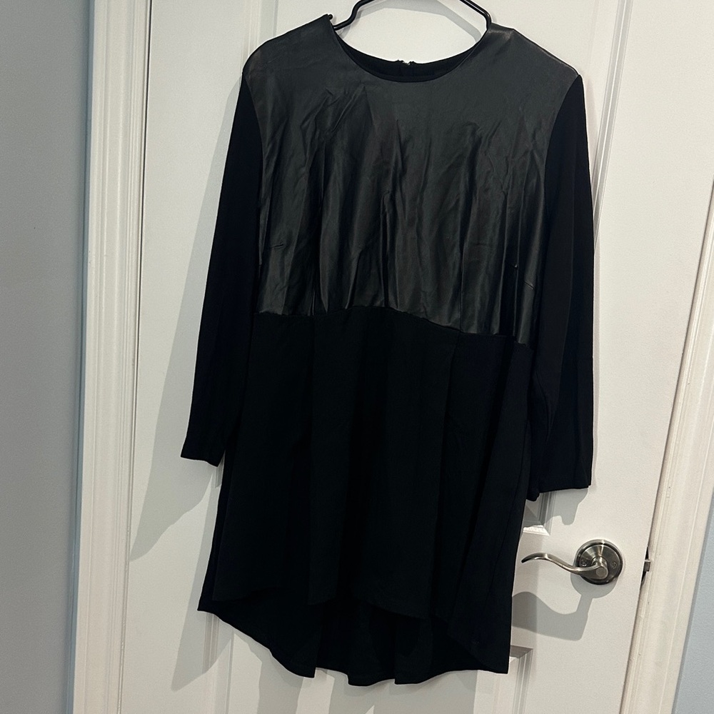 Melissa McCarthy Seven7 Black Mixed-Media Long-Sleeve Tunic